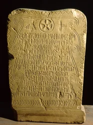 Stela, fra Novario (sandsten)